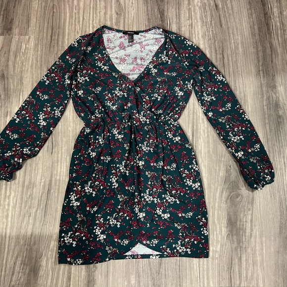 Forever 21 Dresses & Skirts - 🍂6/$12🍁 Great for fall!! Womens dress from Forever 21!!! Gorgeous colors